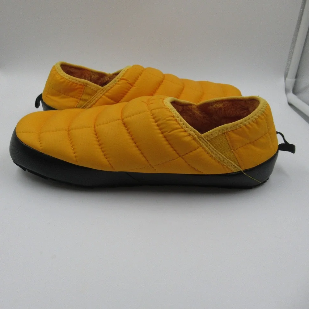 The North Face Thermoball Traction Mule V Yellow Black Mens 9 NF0A3UZN
